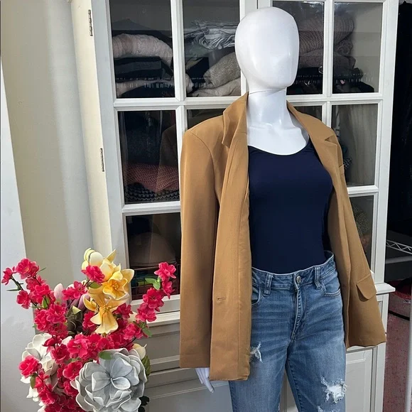 Camel Single-Button Blazer by ONLY in size 8 - Picture 4 of 11